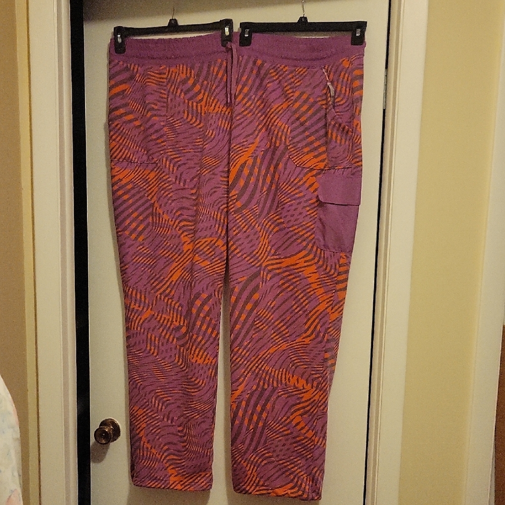 NWT: Women's Plus Size Tek Gear Cargo Pants